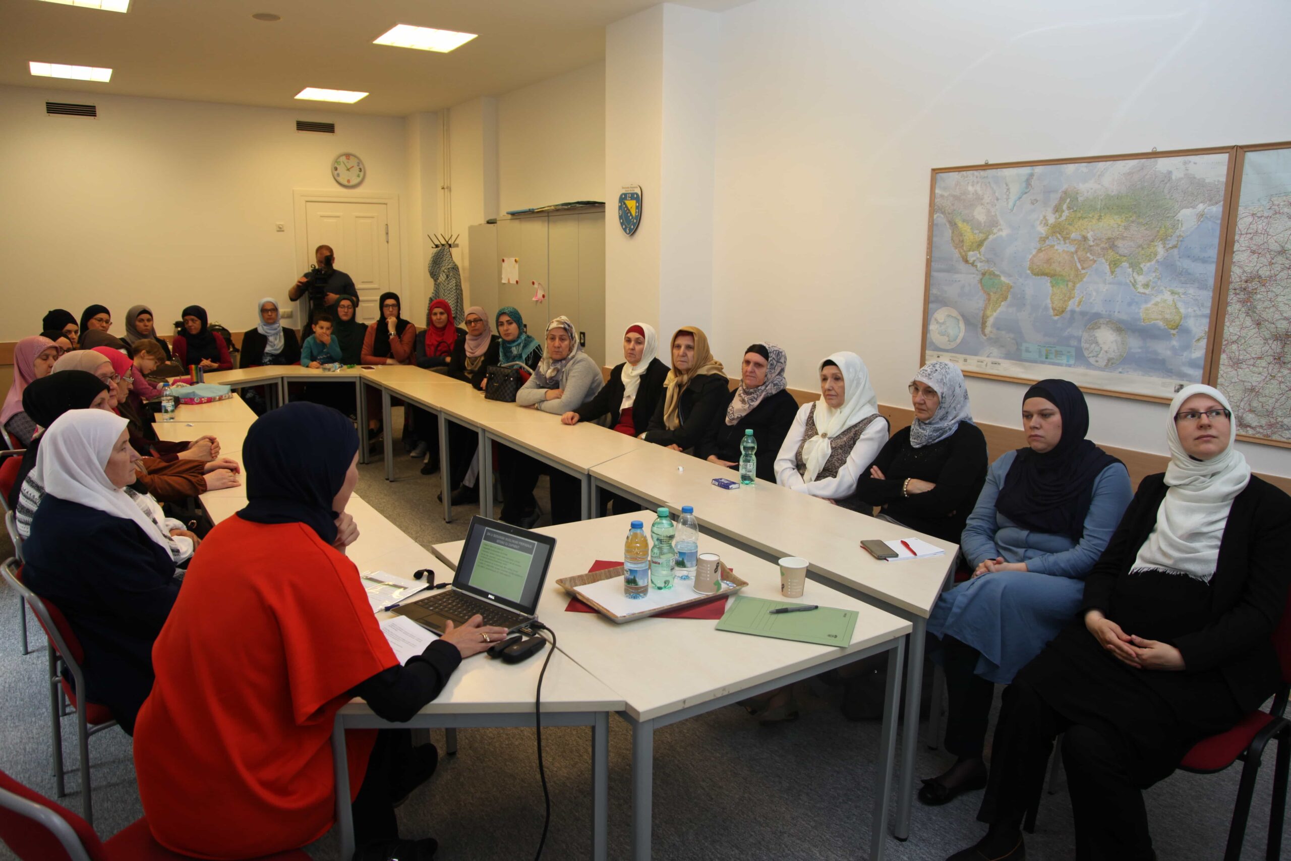 Forum žena IKB-a: Predavanje Dr. Dževade Šuško na temu "Živjeti Islam u Njemačkoj – mogućnosti i prilike"